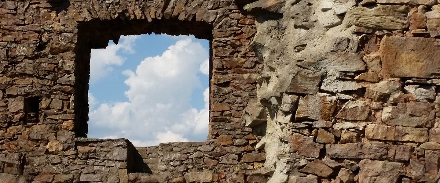 Burg und Fenster